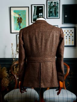 Classic Brown Donegal Tweed Sport Coat with Half Belt Back and Flap Pockets Men Autumn Vintage Blazer Customized M265458