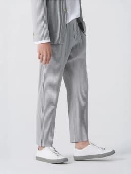 Miyake Pleated Pants Men Elastic Waist Loose Straight Casual Trousers with Side Pockets Wrinkle Resistant Dress Pants
