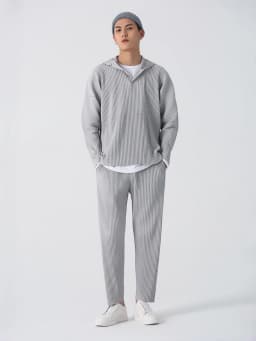 Miyake Pleated Pants Men Elastic Waist Loose Straight Casual Trousers with Side Pockets Wrinkle Resistant Dress Pants