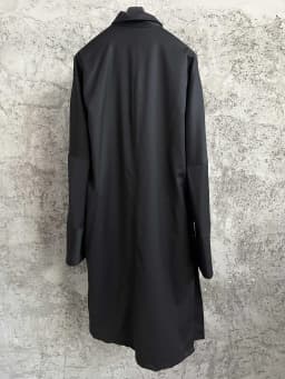 A Chinese-style coat with bow buttons and LACES designed by Nordic designers