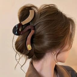 4Pcs Elegant Large Hair Claw Clips for Women Chic Wavy Design with Color Accents Non-Slip Shark Clips Head Hair Accessories