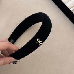Korean autumn winter atmosphere headband women's 2024 new high cranial top velvet headband high sense retro hair accessories