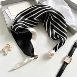 Elegant Chic Pearl Stripe Scarfs Women Fashion Convenient Magnetic Buckle Scarf Pearl Tail Artistic Accessory Neck Wrap Scarves
