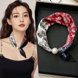 Elegant Chic Pearl Stripe Scarfs Women Fashion Convenient Magnetic Buckle Scarf Pearl Tail Artistic Accessory Neck Wrap Scarves