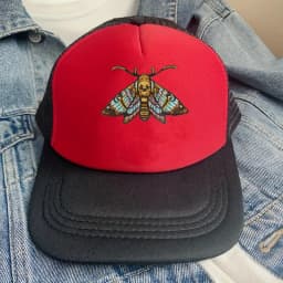 1PC Colorful Moths Embroidered Patch Iron On Sew On Patches For Clothing Cap Bag Jacket DIY Gift Nature Badge With Hot Adhesive