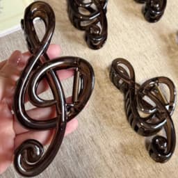 Musical Note Clip for Women's High-end Feeling 2026 New Large Hair Clip Retro Resin Simple Fashion Tea Color Hairpin