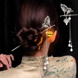 Luminous Flower Hairpin Women Creative Lotus Emit Light Lantern Tassel Hair Stick Vintage Chinese Style Fashion Hair Accessories