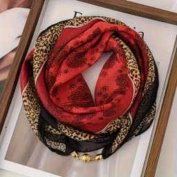 Thin Sun Protection Scarf Women Magnetic Clasp Small Square Shawl Chiffon Elegance Silk Air Conditioner Neck Protection Scarves