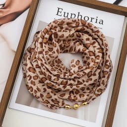 Thin Sun Protection Scarf Women Magnetic Clasp Small Square Shawl Chiffon Elegance Silk Air Conditioner Neck Protection Scarves