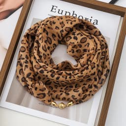 Thin Sun Protection Scarf Women Magnetic Clasp Small Square Shawl Chiffon Elegance Silk Air Conditioner Neck Protection Scarves