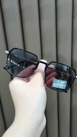 New Fashion Photochromic Myopia Glasses Men Women Color Changing Eyeglasses Anti UV Sunglasses Luxury Short-sighted Eyewear -2.5