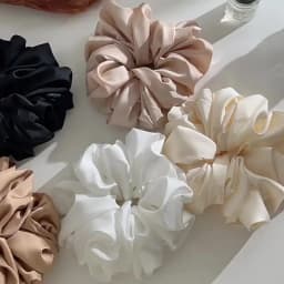 1pcs Extra Large Faux Silk Fluffy, High Elasticity, Soft & Silky, Luxury Casual Comfortable Fashion Scrunchie For Women