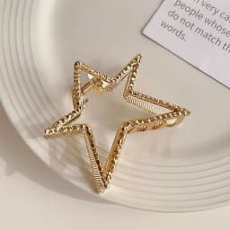 Punk Metal Hair Claw Clip for Thick Liquid Irregular Pattern Barrettes Hair Non-Slip and Stylish Accessory Silver Color Hairpin