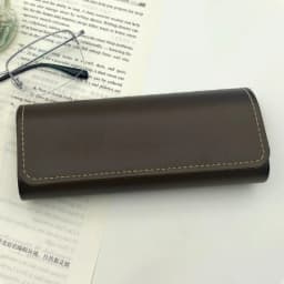 Vintage Coffee Eyeglass Case - Lightweight Portable Glasses Holder, Ideal for Travel and Everyday Use, Travel Accessory