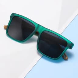 1pc Retro Walnut Ultra-Light Square Polarized Exquisite Fashion Sun Glasses For Men Women Outdoor Driving Beach Travel Eyewear
