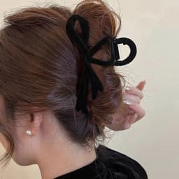 Elegant Velvet Bowknot Shaped Hair Claw Non-Slip Acrylic Shark Hair Grab For Women Girls Thick Curly Long Hair Daily Headwear