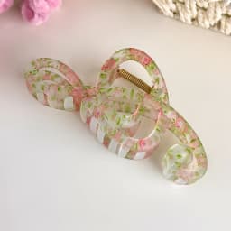 Summer Cool-Style Hair Clip for Women 2026 New Style: Half-Up Bun at the Back of the Head with Shark-Shaped Clip Hair Accessory