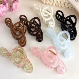 Summer Cool-Style Hair Clip for Women 2026 New Style: Half-Up Bun at the Back of the Head with Shark-Shaped Clip Hair Accessory