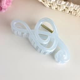 Summer Cool-Style Hair Clip for Women 2026 New Style: Half-Up Bun at the Back of the Head with Shark-Shaped Clip Hair Accessory