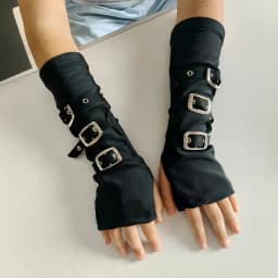 Punk Harajuku Style Sleeves, Post Apocalyptic Dopamine Streetwear Performance, Dance Armrests