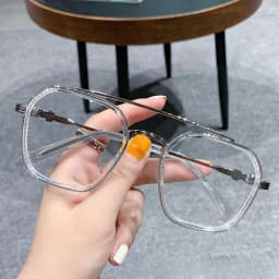 Classic Anti Blue Light Glasses Fashion High-end Frame Glasses Black Anti-radiation Glasses for Women Men