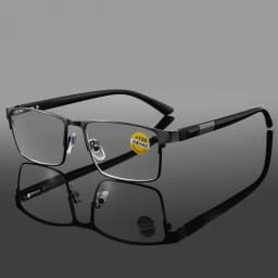 Vintage Metal Square Reading Glasses Men Classic Presbyopic Glasses Male Business Anti-blue Light Eyeglasses