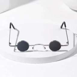 Vintage Rock Punk Man Sunglasses Classic Small Round Sunglasses Women Wide Bridge Metal Frame Black Lens Driving Eyewear