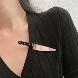1/2pcs Creative Gothic Emulation Knife Hair Clips Side Bangs Hairpins Funny Weird Knife Headwear Cosplay Parties Creative
