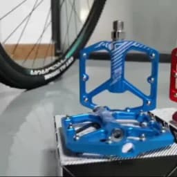 ENLEE MTB Bicycle Pedal Aluminum Alloy Wide Flat XC DH Bicycle Pedal Ultra Light Bicycle Pedal BMX Parts