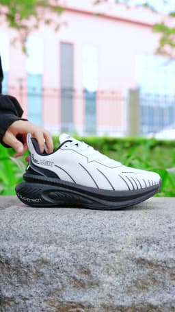 ONEMIX 2025 New Trail Running Shoes For Men Panda Winter Lace Up Sports Shoes Women Non-slip Outdoor Athletic Warm Male Sneakers