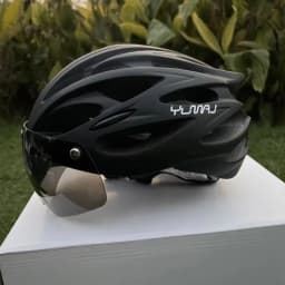 230g YUMAJ Ultralight Helmet Road Mountain Helmet Intergrally-molded with Removable Visor Goggles Bike Taillight Helmet CB-26