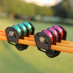 Xinda Outdoor Three Pulley Sliding Rope Sling Hoisting Ropeway Transportation Rock Climbing Rescue Pulley Group