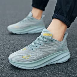 Unisex Fashion Sneakers Running Shoes Men Shoes Women Trainer Race Breathable Couple Sports Casual Sports Shoes Tenis Masculino