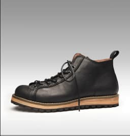 KOWM Cowhide Hiking Shoes Men's Walking Boot British Trekking Shoes Thick Soled Cowhide High Top Motorcycle Boots Ankle Sneakers