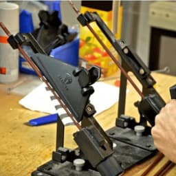 Arrow Fletching Jig for Hunting Arrows - Adjustable Tool for 3/4/6 Vanes, Helical & Straight