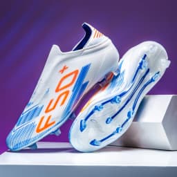 New Men's Football Boots Cleats Indoor Turf Futsal Grass Ultralight Sport Professional Soccer Shoes Comfortable Adult Non-Slip
