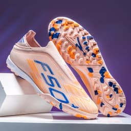 New Men's Football Boots Cleats Indoor Turf Futsal Grass Ultralight Sport Professional Soccer Shoes Comfortable Adult Non-Slip