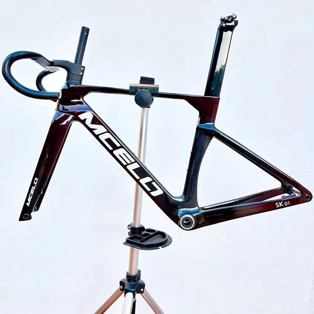 Mcelo EU free 2-5 days arrive Disc Brake Carbon Frame 700*32C AERO Road Bicycle speed bike T47 Full Internal Cable Handlebar
