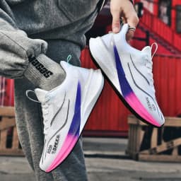 Men Women Carbon Running Shoes Lightweight Mesh Breathable Non-Slip Marathon Running Shoes Fashion Road Jogging Sports Shoes