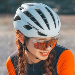 ROCKBROS Ultra-light Cycling Sunglasses Photochromic Polarized Large Frame Cycling Glasses HD Lens UV Protection Bicycle Goggles