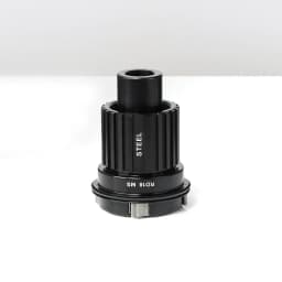 RD18-Thru/QR-Center Hub FreeBody-HG/XDR