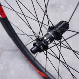 ZTTO R2 Road Bike Disc Brake 36T Star Ratchet Hub 12x142 DT Straightpull 24Hole Maza Ultralight Lock Center Bicycle Thru Axle QR