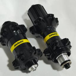 700C Road Bike Mid-Lock Quick Release Hub CR Mountain Bike Six-Ding Barrel Axle Disc Brake Version 24-hole Six-Bearing Hub