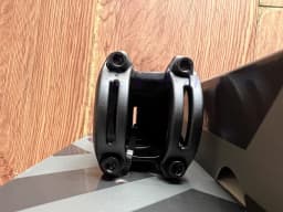 TTRUVATIV Atmos 7k Stem | Lightest XC/Trail Stem | AL-7050 | ±6° | 40-90mm Lengths | Integrated GoPro Mount | T25 Fasteners