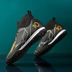 Men New Professional Soccer Shoes Original Resistant Casual Field Male Ultralight Football Boots Non Slip Fast Football Shoes