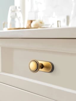 American Style Traditional Vintage Antique Brass Cabinet Handles Kitchen Cupboard Pulls Drawer Knobs for Furniture Hardware