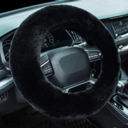 1Pcs Universal Car Steering Wheel Cover Plush Warm Fluffy Fuzzy Interior Accessories For Winter Women Girl Men Boy 35-43 Cm