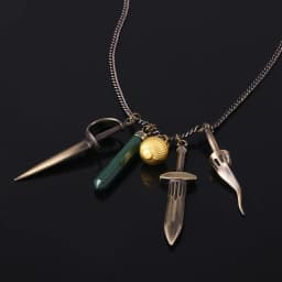 Lady Dimitrescu's Daughter Daniela Bela Pendant Necklaces for Women Game R Evil 8 Village Cosplay Necklace for Fans Jewelry Gift