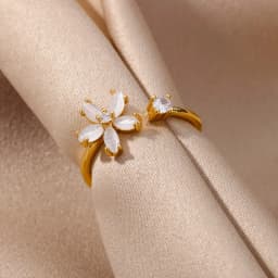 Opal Daisy Flower Rings for Women Opening Adjustable Gold Color Stainless Steel Ring Wedding Anillos Aesthetic Jewelry Gift