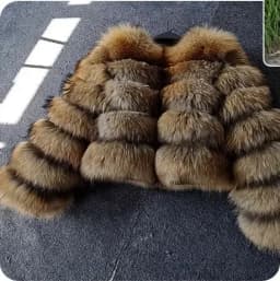 Elegant High Quality Faux Fox Fur Coat Women Autumn Winter Warm Long Sleeve Short Jackets Furry Fashion Outwear Shaggy Coat